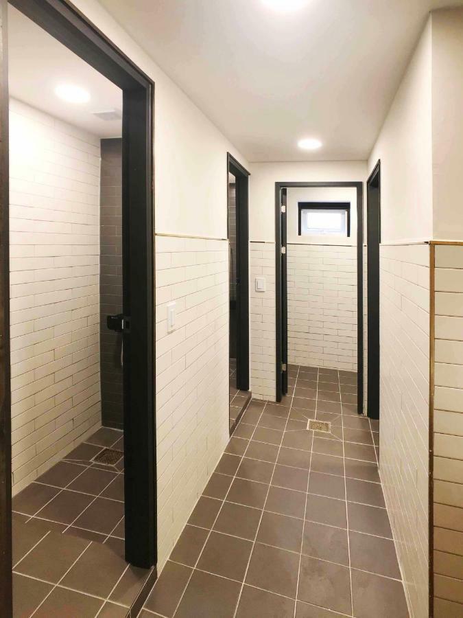 Seoul Cube Itaewon Hostel Bagian luar foto